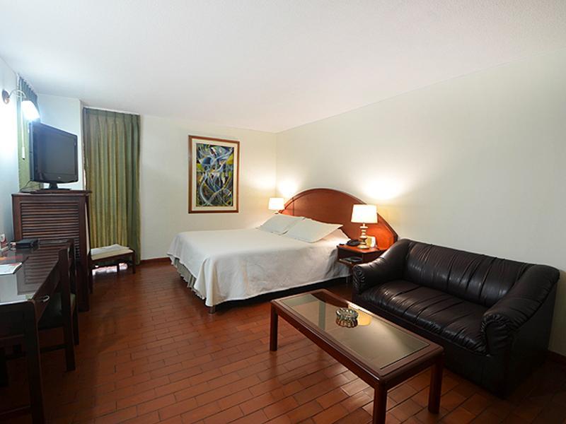 Hotel Don Lolo Villavicencio Exterior photo